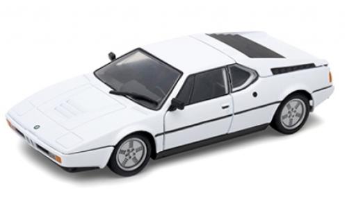 Bmw M1 1/24 Welly bianco 1978 modellino in miniatura
