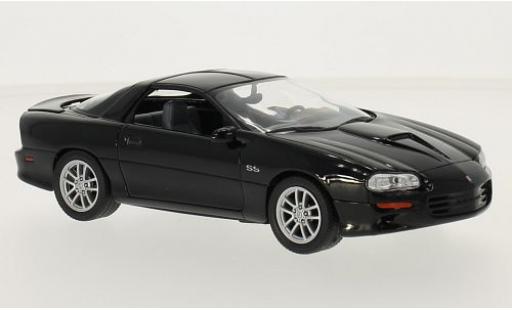 Chevrolet Camaro 1/24 Welly SS nero 2002 modellino in miniatura