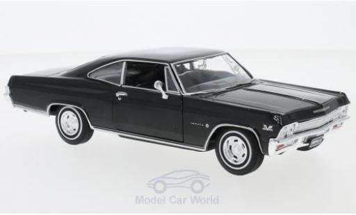 Chevrolet Impala 1/24 Welly SS 396 nero 1965 modellino in miniatura