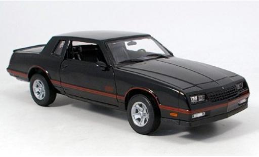 Chevrolet Monte Carlo 1/18 Welly SS schwarz 1987 1:18 modellino in miniatura