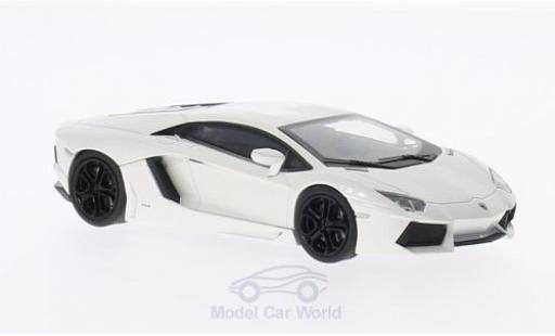 Lamborghini Aventador LP700-4 1/43 Welly LP700-4 metallico bianco modellino in miniatura