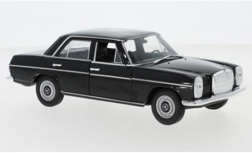 Mercedes 220 1/24 Welly (W115) nero 1968 modellino in miniatura