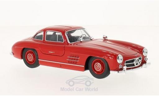 Mercedes 300 SL 1/24 Welly SL (W198) rosso modellino in miniatura