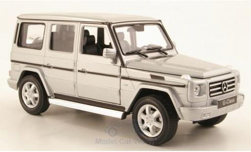 Mercedes Classe G 1/24 Welly grigio ohne Vitrine modellino in miniatura
