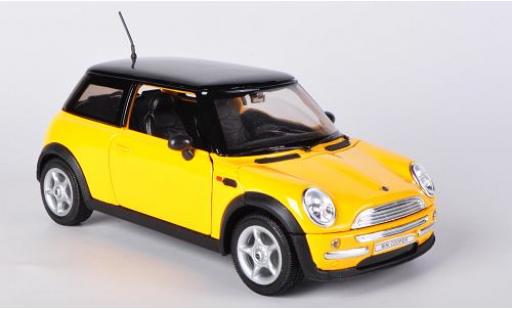 Mini Cooper 1/24 Welly giallo sans Vitrine modellino in miniatura