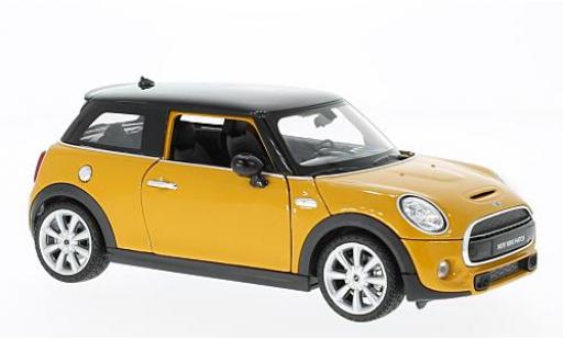 Mini Cooper 1/24 Welly S giallo/nero modellino in miniatura
