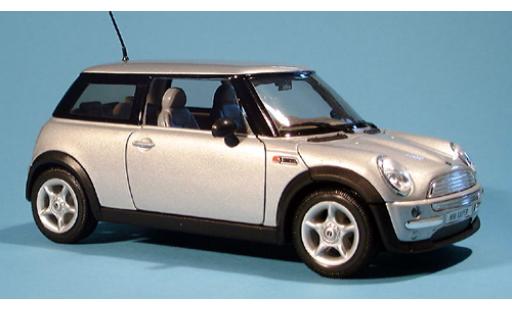 Mini Cooper 1/24 Welly silber 1:24 modellino in miniatura