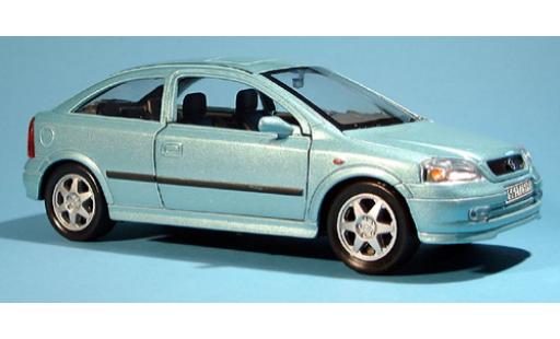 Opel Astra 1/24 Welly (ohne Farbangabe) 1:24 modellino in miniatura