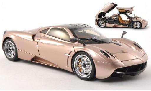 Pagani Huayra 1/18 Welly gold 1:18 modellino in miniatura