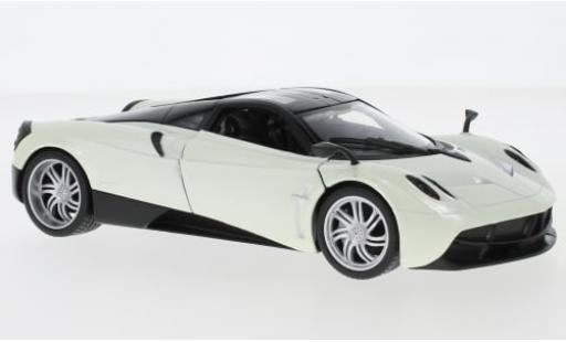 Pagani Huayra 1/24 Welly metallise weiss 1:24 modellino in miniatura