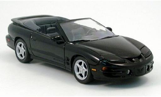 Pontiac Firebird 1/24 Welly schwarz 2001 1:24 modellino in miniatura