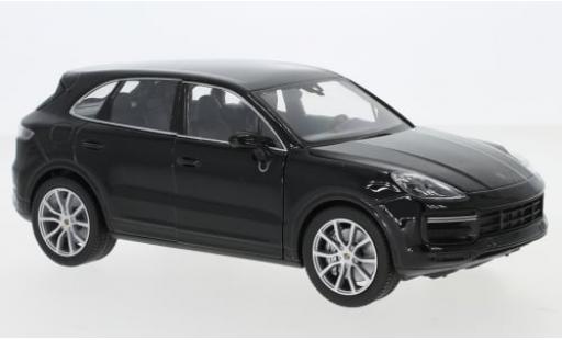 Porsche Cayenne Turbo 1/24 Welly schwarz 1:24 modellino in miniatura