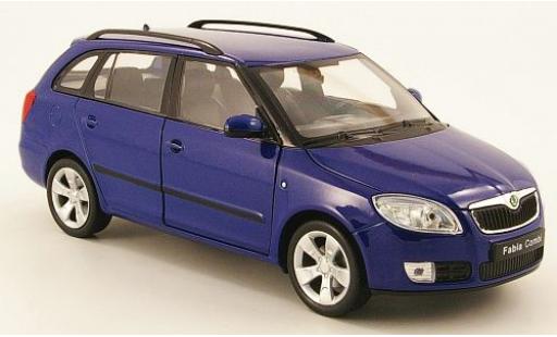 Skoda Fabia 1/24 Welly II Combi blu sans Vitrine modellino in miniatura