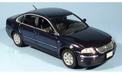 Volkswagen Passat 1/24 Welly Limousine (ohne Farbangabe) 2001 1:24 modellino in miniatura