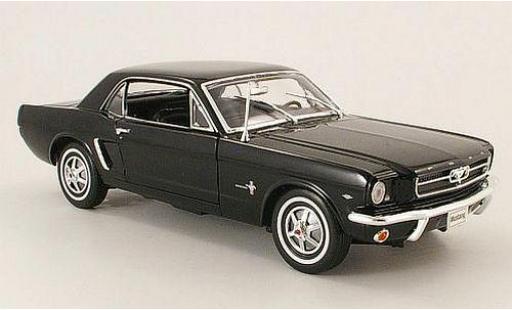 Ford Mustang 1/18 Welly Coupe nero 1964 modellino in miniatura