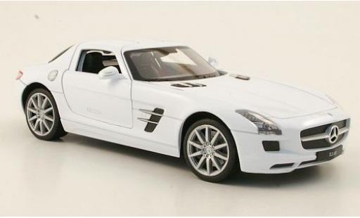 Mercedes SLS 1/24 Welly AMG (C197) bianco modellino in miniatura