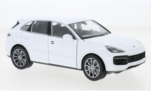 Porsche Cayenne Turbo 1/24 Welly bianco modellino in miniatura
