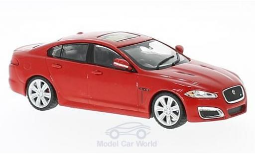 Jaguar XF R 1/43 WhiteBox R rosso RHD 2010 modellino in miniatura