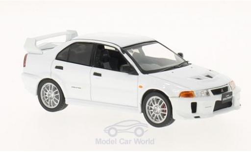 Mitsubishi Lancer 1/43 WhiteBox Evo V bianco RHD 1998 modellino in miniatura