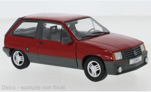 Opel Corsa 1/24 WhiteBox A SR rosso 1985 modellino in miniatura
