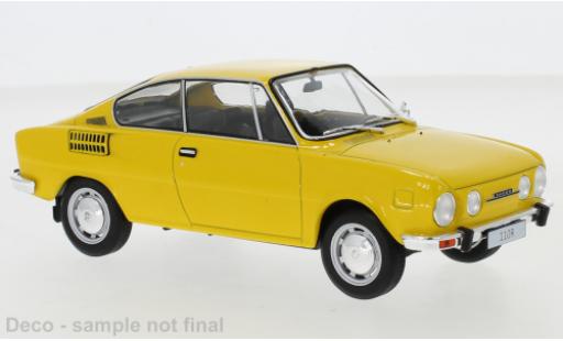 Skoda 110 1/24 WhiteBox R giallo 1971 modellino in miniatura