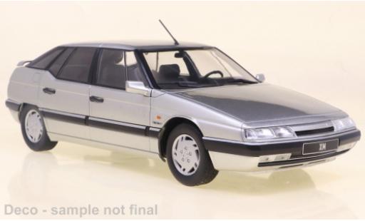 Citroen XM 1/24 WhiteBox d 1989 modellino in miniatura