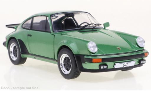 Porsche 930 Turbo 1/24 WhiteBox 911  metallise verde 1974 modellino in miniatura